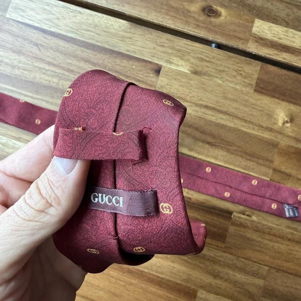 Vintage GUCCI Necktie GG Logo Silk Made In Italy Old Money Quiet Luxury Occasion